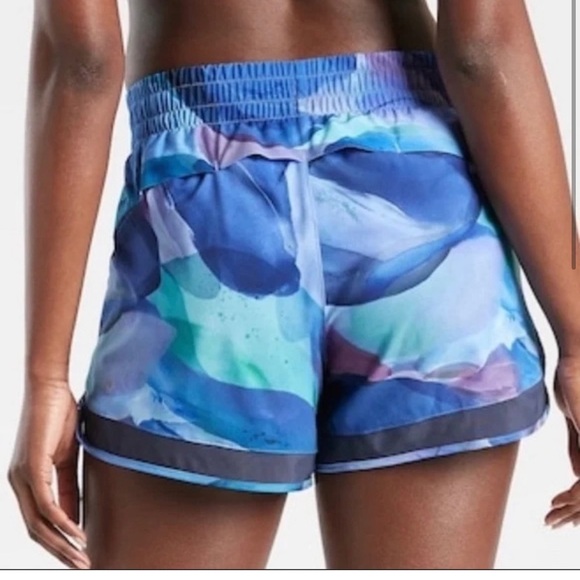Athleta Make A Splash Printed Mesh Racer 4” Shorts - Picture 2 of 9